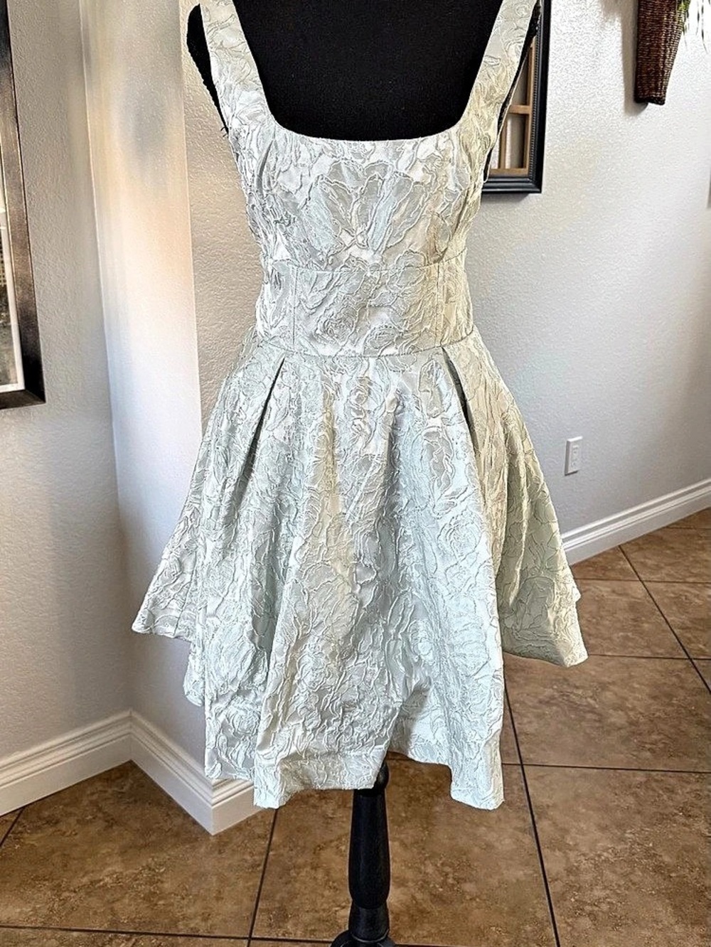 One and only Sage Jacquard Mini Dress Floral in Silver Size Medium NWT